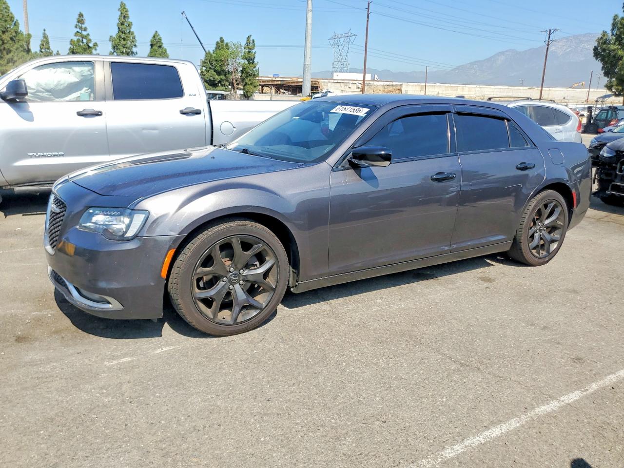 2019 CHRYSLER 300 LIMITED | 2C3CCAEGXKH536747 | UPCARS