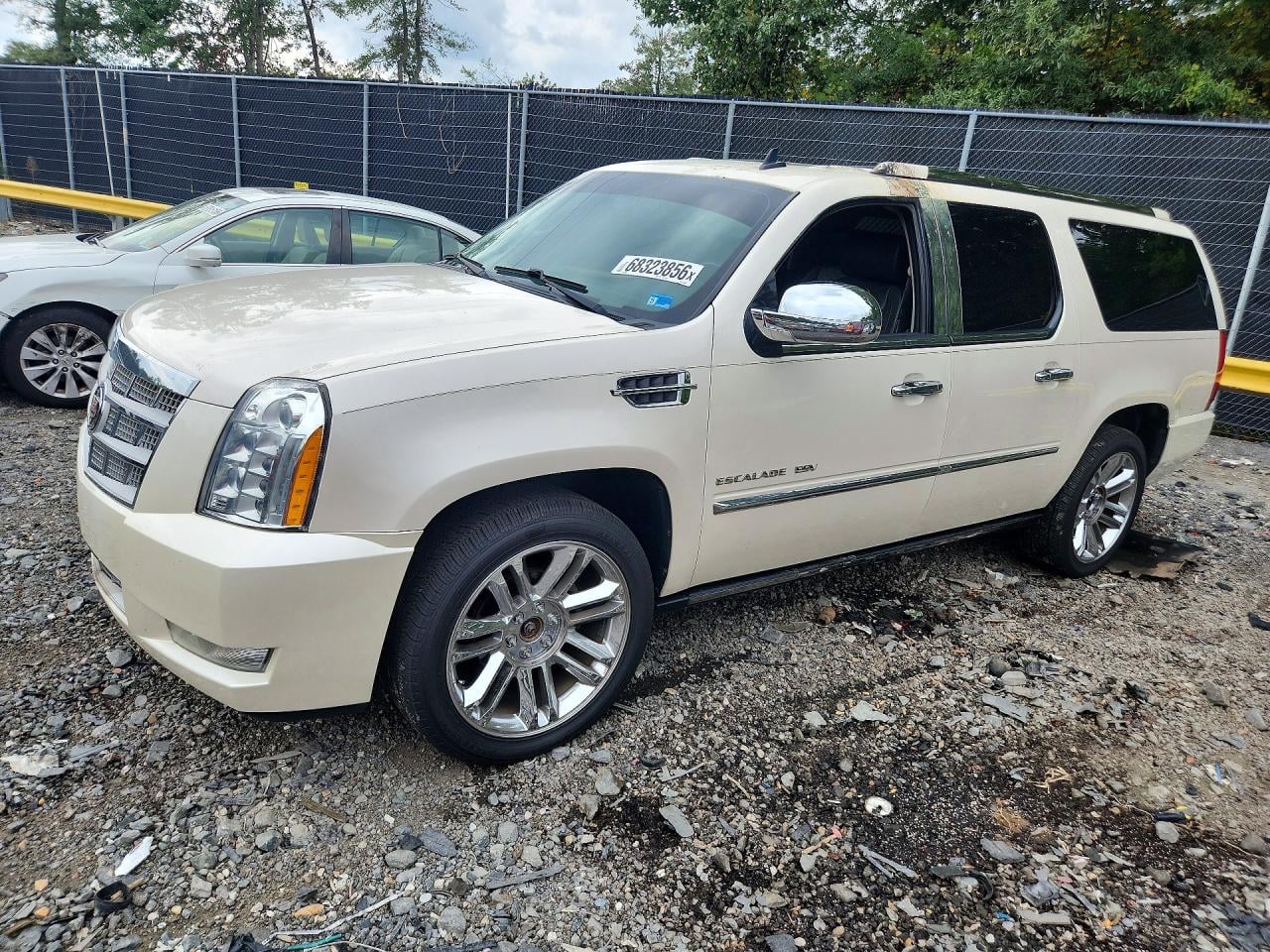 2013 CADILLAC ESCALAD ESV PLATINUM | 1GYS4KEF2DR235565 | UPCARS