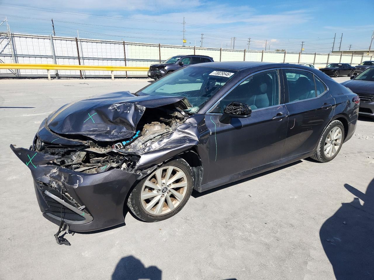 2022 TOYOTA CAMRY LE | 4T1C11AK6NU003707 | UPCARS