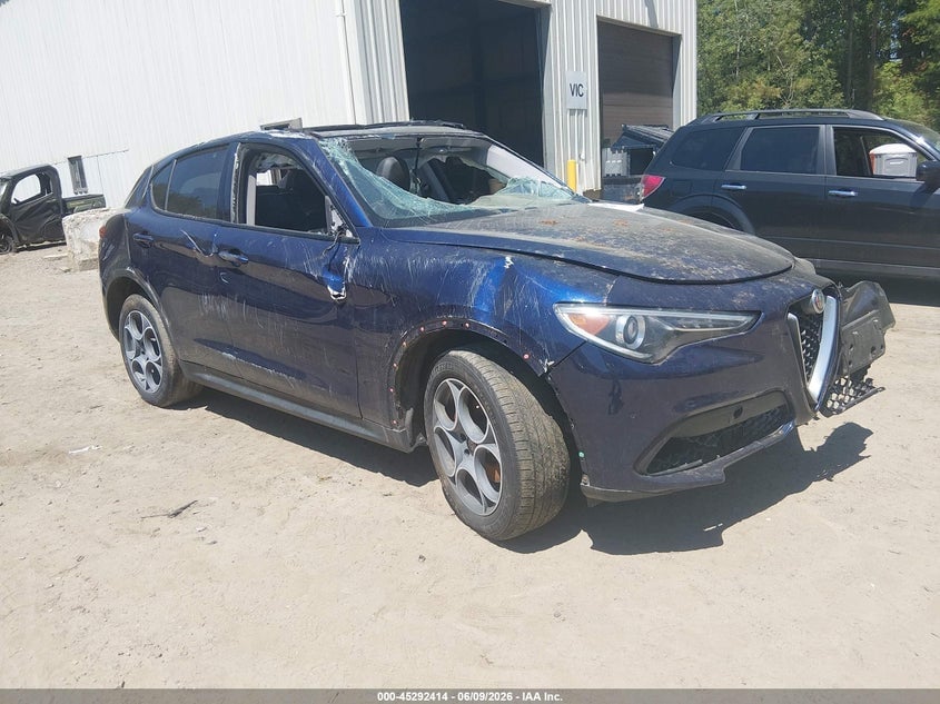 2018 ALFA ROMEO STELVIO SPORT AWD | ZASFAKPN2J7B80991 | UPCARS