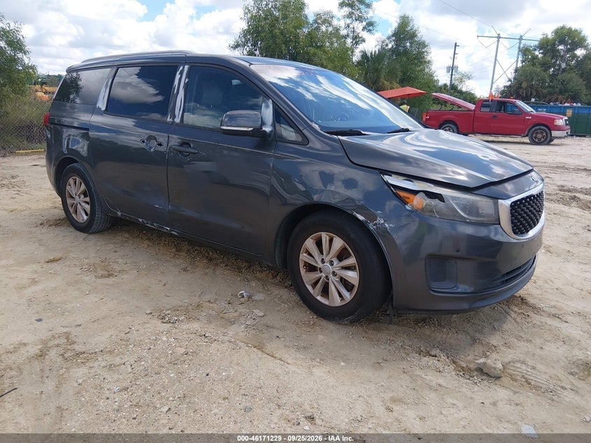 2018 KIA SEDONA LX | KNDMB5C11J6350815 | UPCARS