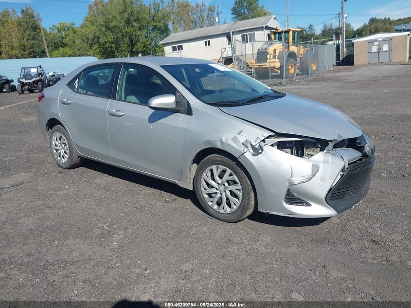 2018 TOYOTA COROLLA LE | 5YFBURHE4JP809428 | UPCARS