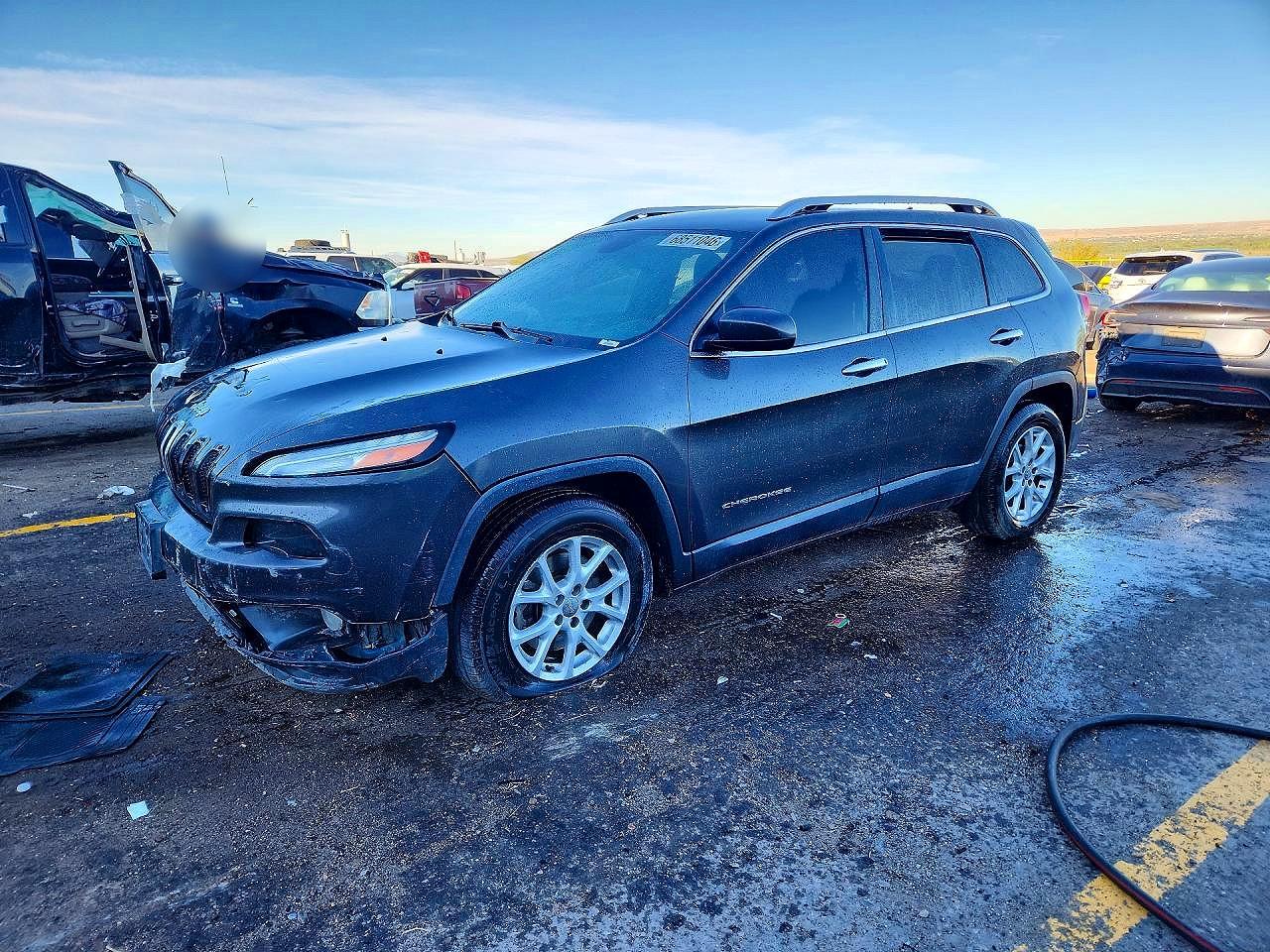 2015 JEEP CHEROKEE LATITUDE | 1C4PJLCB2FW694366 | UPCARS