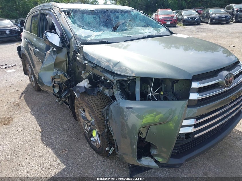 2019 TOYOTA HIGHLANDER LIMITED PLATINUM | 5TDDZRFH6KS998292 | UPCARS