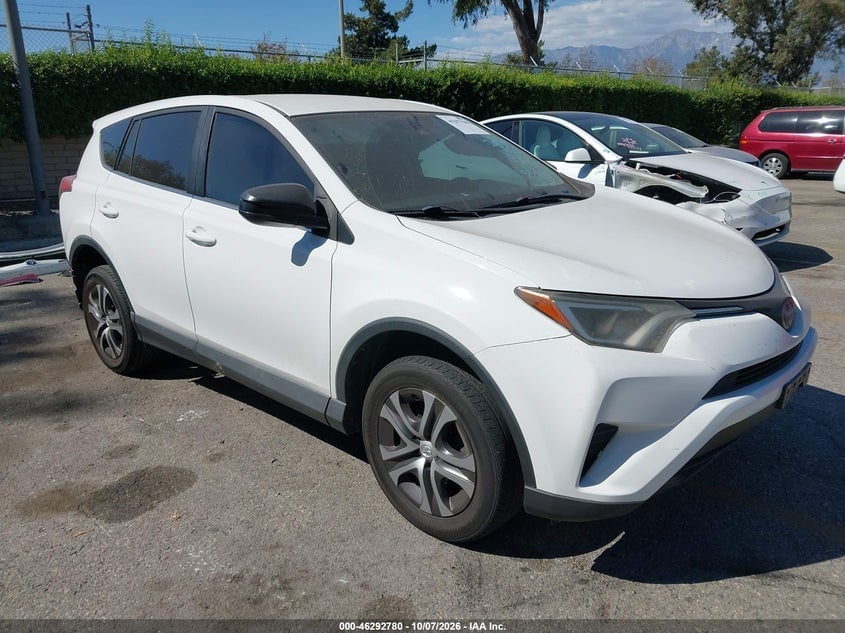 2018 TOYOTA RAV4 LE | 2T3ZFREV9JW445607 | UPCARS