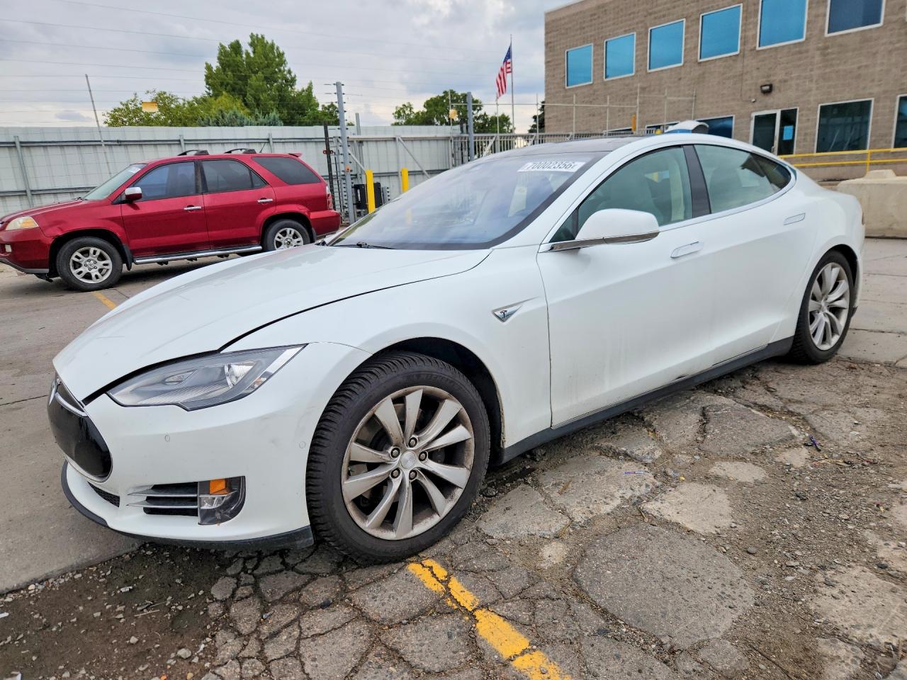 2015 TESLA MODEL S 70D | 5YJSA1S23FF091544 | UPCARS
