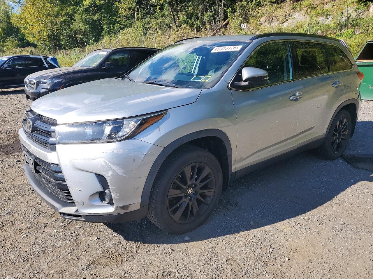 2019 TOYOTA HIGHLANDER SE | 5TDJZRFH5KS626851 | UPCARS