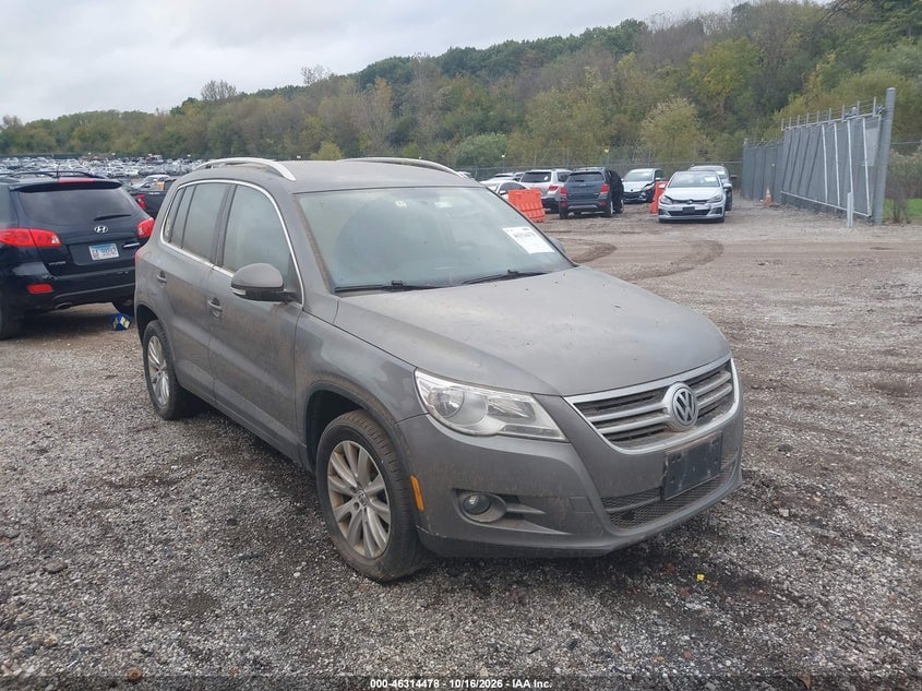 2010 VOLKSWAGEN TIGUAN SE/SEL | WVGBV7AX2AW504221 | UPCARS