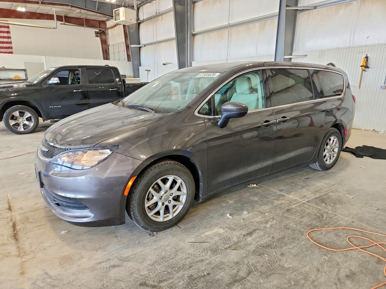 2017 CHRYSLER PACIFICA TOURING | 2C4RC1DG8HR517141 | UPCARS
