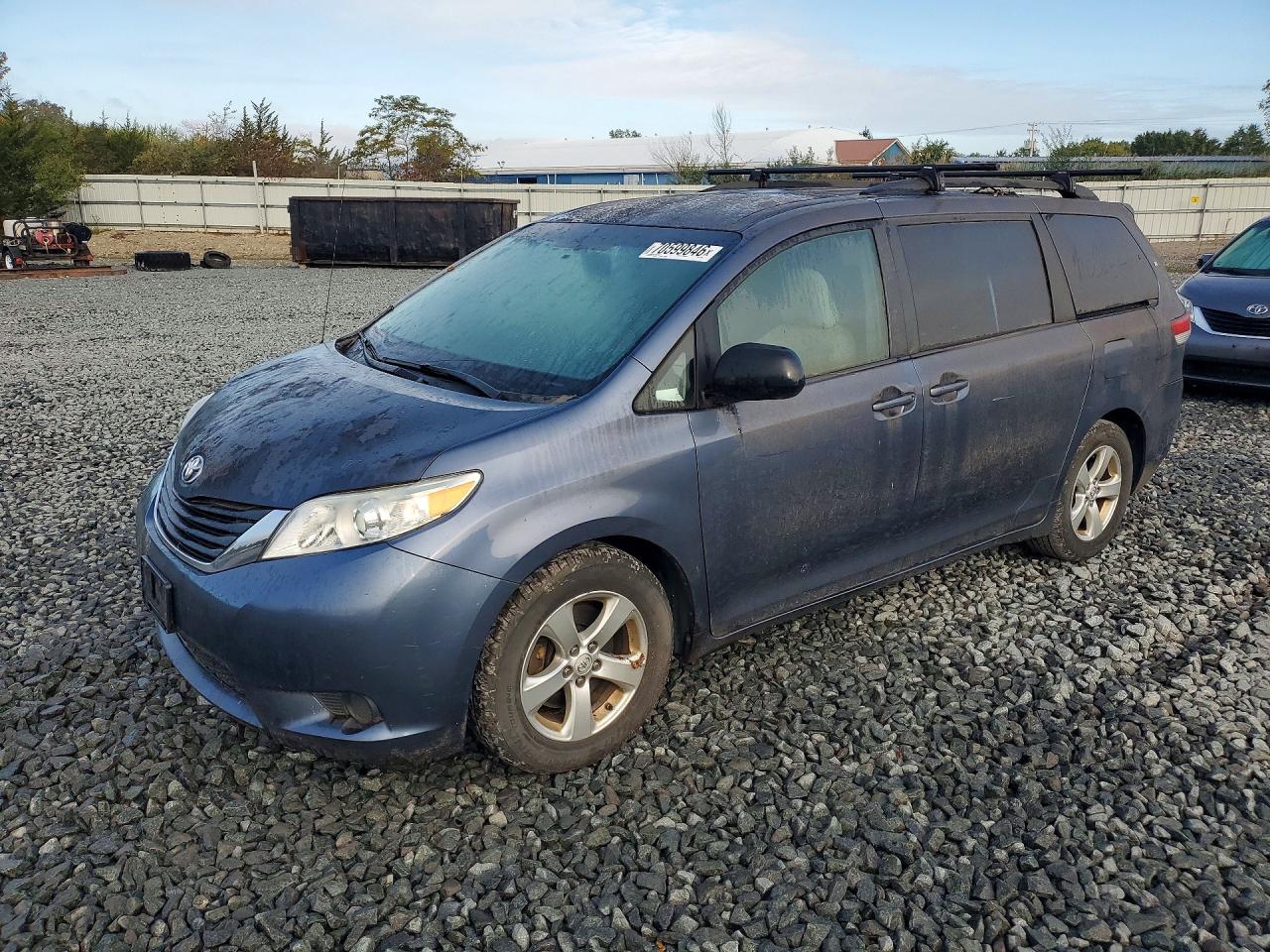 2013 TOYOTA SIENNA LE | 5TDKK3DC5DS380853 | UPCARS