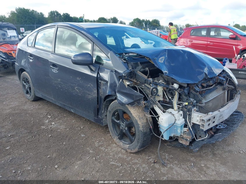 2015 TOYOTA PRIUS TWO | JTDKN3DU7F1875314 | UPCARS
