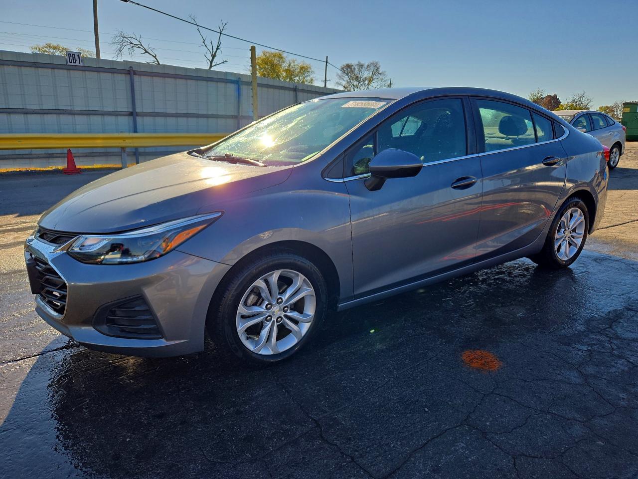 2019 CHEVROLET CRUZE LT | 1G1BE5SM2K7128718 | UPCARS