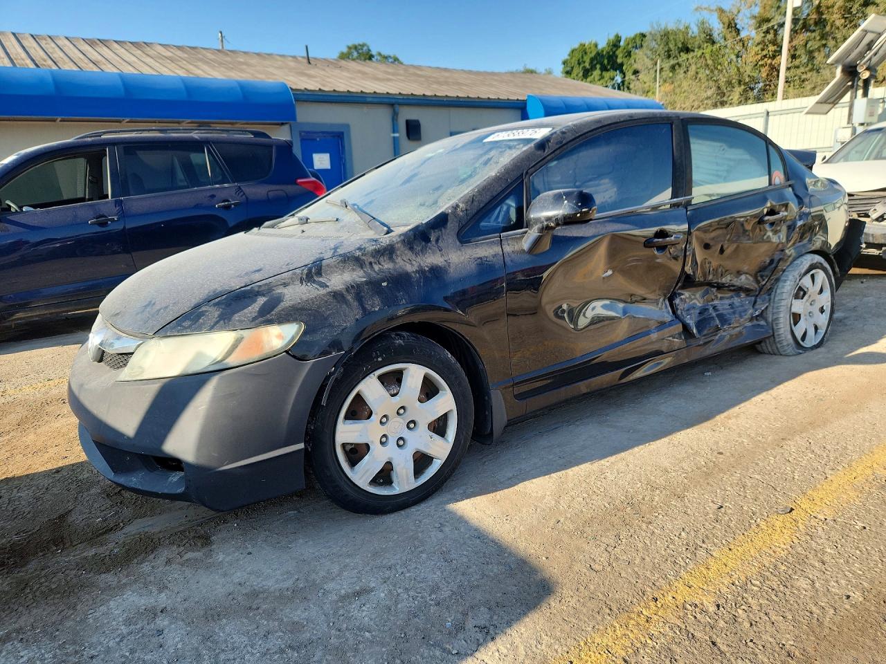 2010 HONDA CIVIC LX | 19XFA1F5XAE060666 | UPCARS