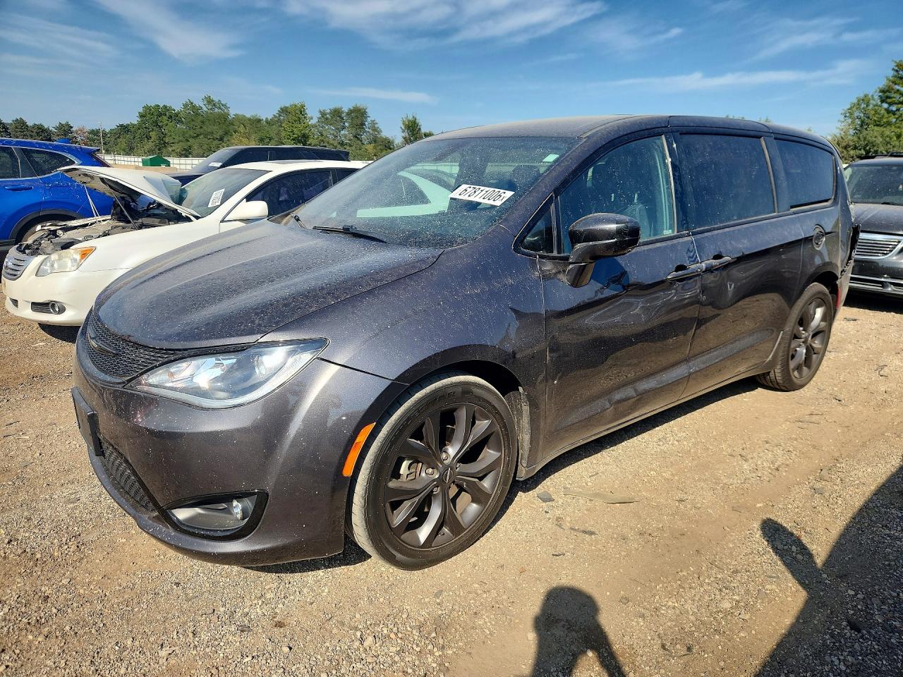 2018 CHRYSLER PACIFICA TOURING PLUS | 2C4RC1FG1JR357915 | UPCARS