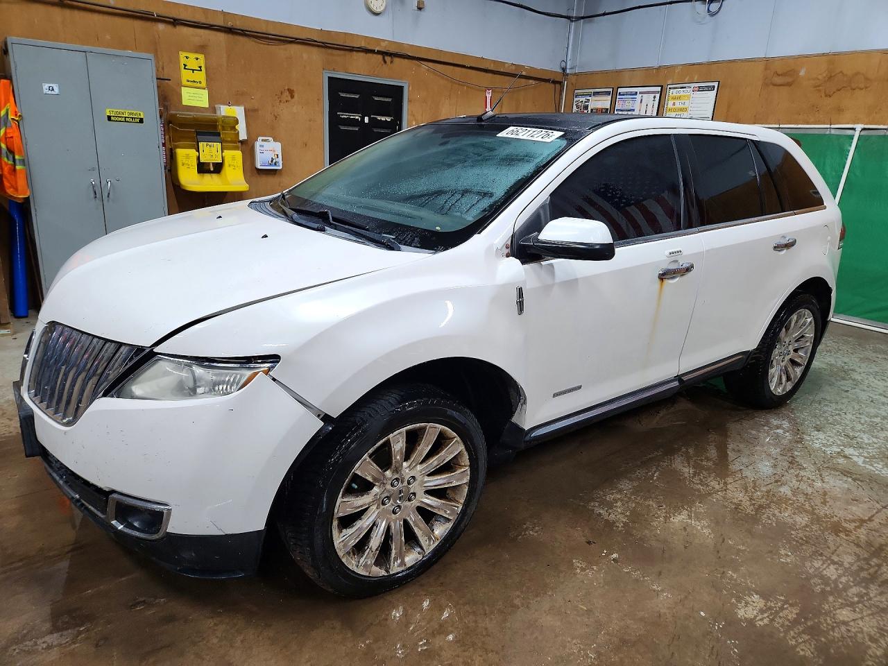 2011 LINCOLN MKX | 2LMDJ8JK6BBJ19282 | UPCARS