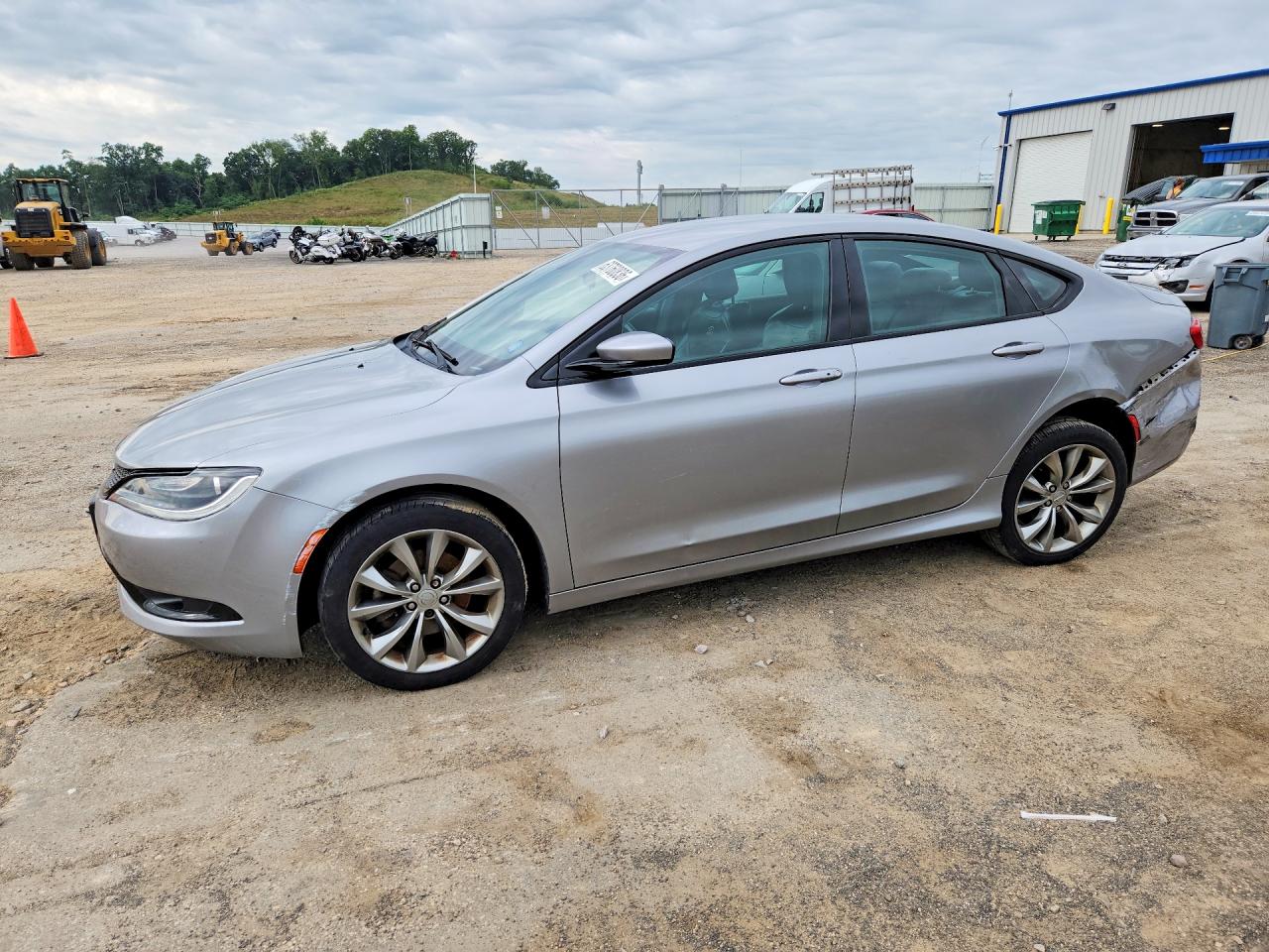 2016 CHRYSLER 200 S | 1C3CCCBB1GN118077 | UPCARS