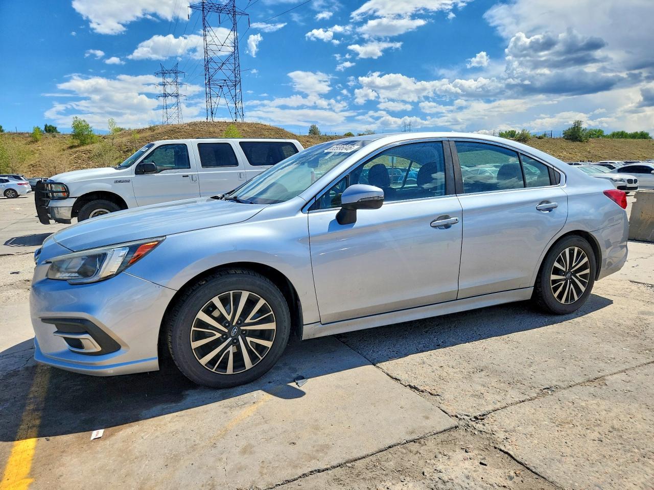 2018 SUBARU LEGACY 2.5I PREMIUM | 4S3BNAF62J3022142 | UPCARS