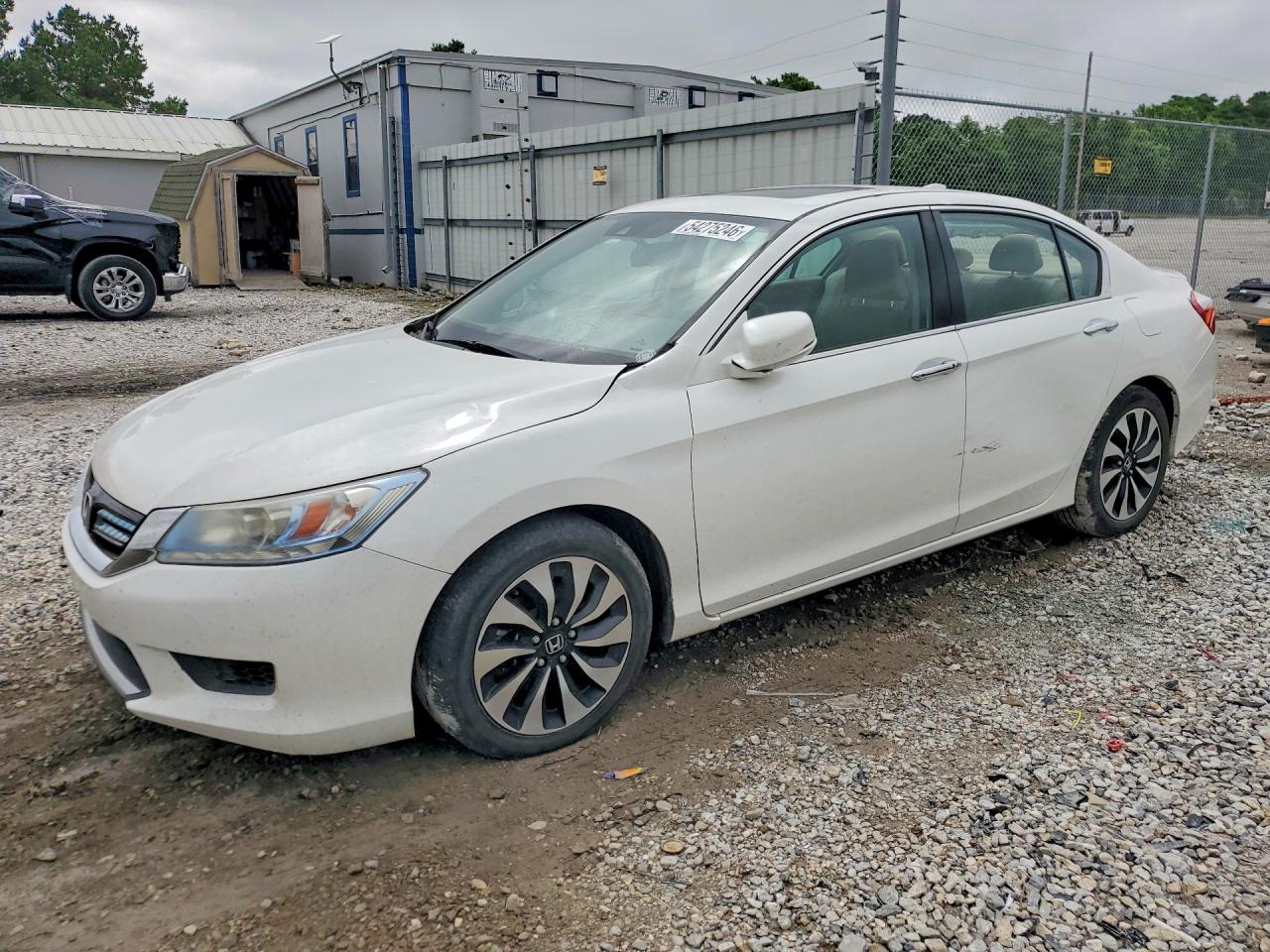 2015 HONDA ACCORD | 1HGCR6F72FA013332 | UPCARS