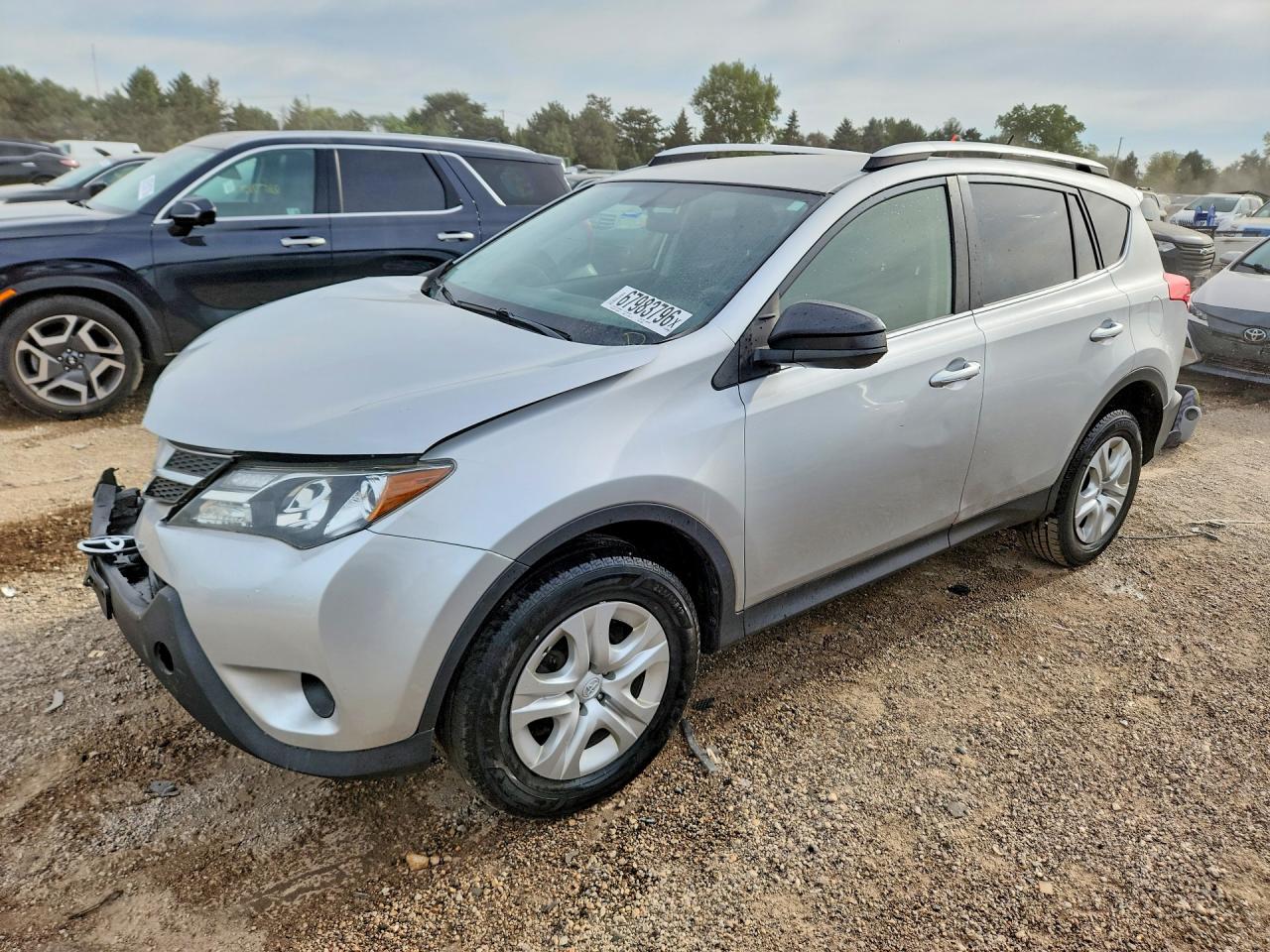 2015 TOYOTA RAV4 LE | JTMBFREV0FJ036385 | UPCARS
