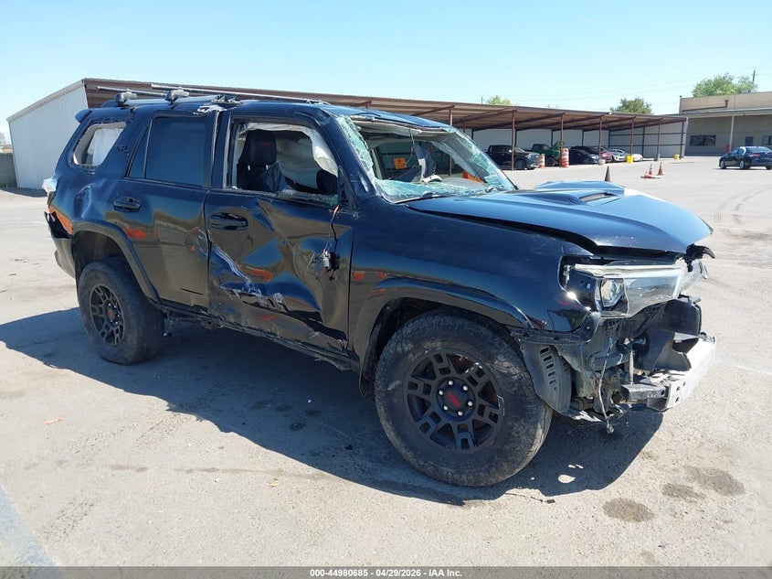 2018 TOYOTA 4RUNNER TRD OFF ROAD PREMIUM | JTEBU5JR9J5564995 | UPCARS