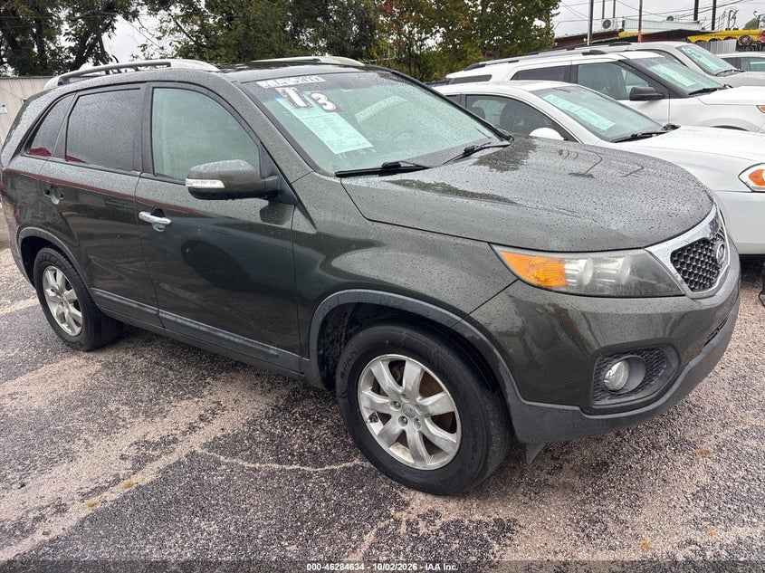 2013 KIA SORENTO LX | 5XYKT3A62DG319677 | UPCARS