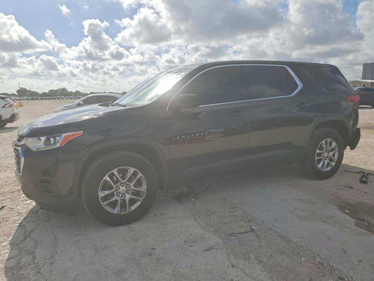 2020 CHEVROLET TRAVERSE LS | 1GNERFKW8LJ168541 | UPCARS