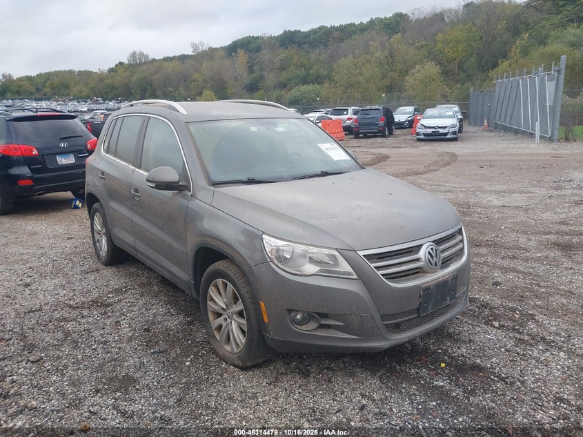 2010 VOLKSWAGEN TIGUAN SE/SEL | WVGBV7AX2AW504221 | UPCARS