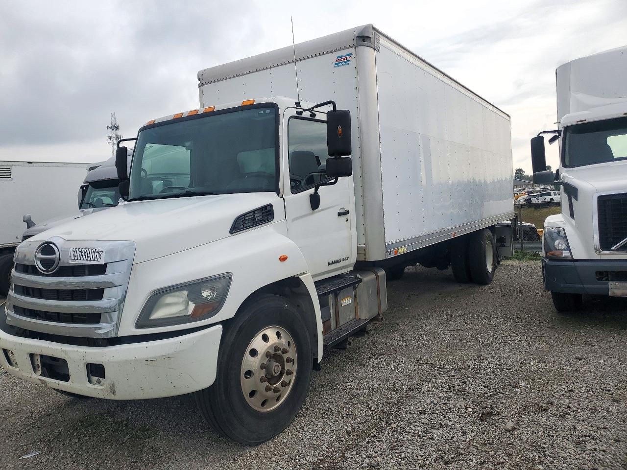 2016 HINO 258/268 BOX TRUCK | 5PVNJ8JV0G4S61028 | UPCARS