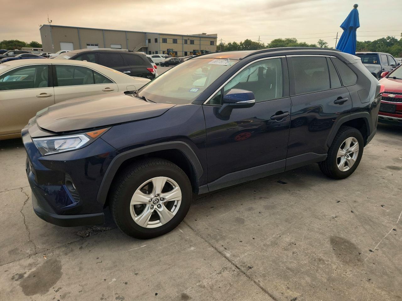 2021 TOYOTA RAV4 XLE | 2T3P1RFV3MW240583 | UPCARS
