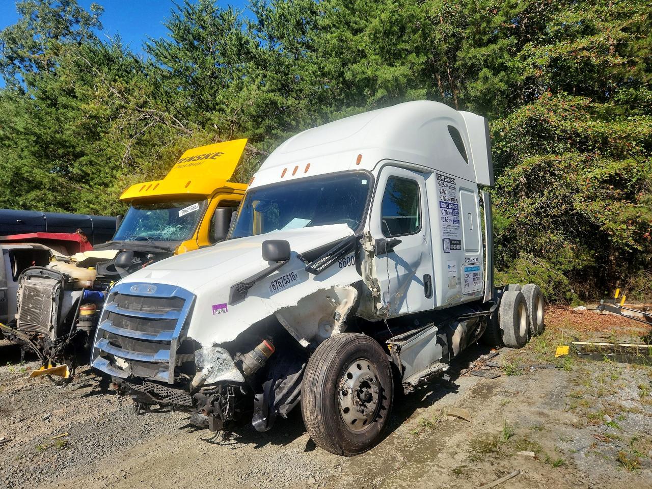 2020 FREIGHTLINER ALL OTHER SEMI TRUCK | 1FUJHHDRXLLLR3568 | UPCARS