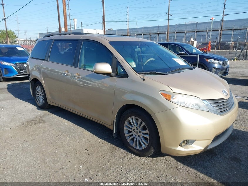 2012 TOYOTA SIENNA XLE V6 8 PASSENGER | 5TDYK3DC2CS225105 | UPCARS