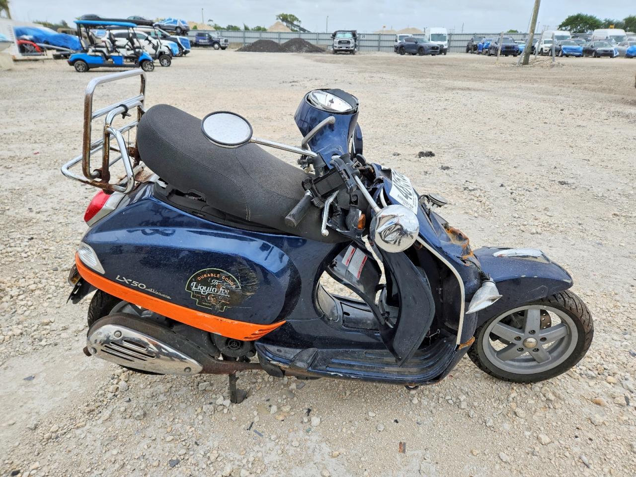 2011 VESPA SCOOTER 50 | ZAPC386B7B5300182 | UPCARS