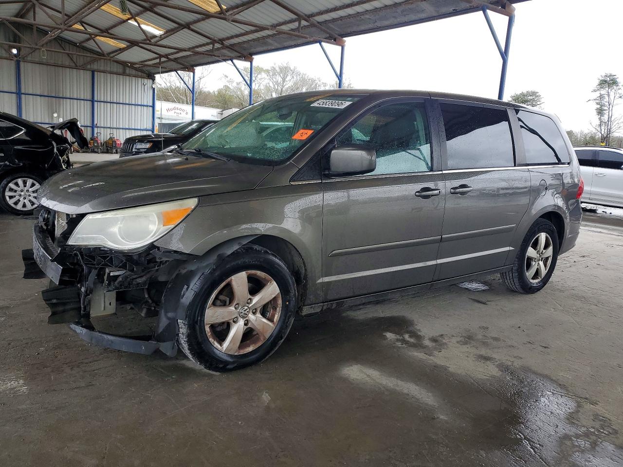 2010 VOLKSWAGEN ROUTAN SE | 2V4RW3D17AR246213 | UPCARS