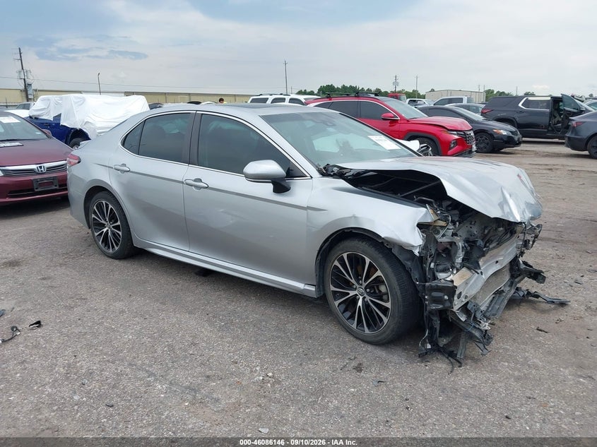 2018 TOYOTA CAMRY SE | 4T1B11HK6JU025573 | UPCARS