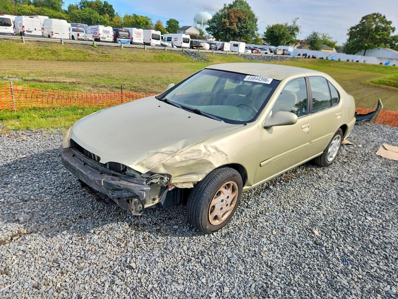 1998 NISSAN ALTIMA XE | 1N4DL01D4WC228087 | UPCARS