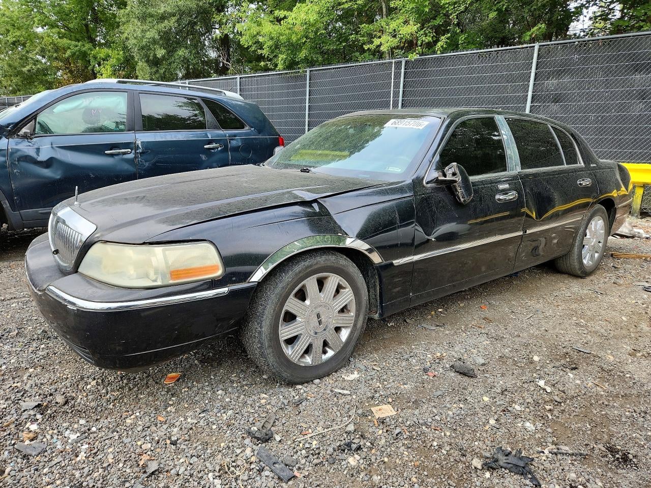 2006 LINCOLN TOWNCAR EXECUTIVE L | 1LNHM84W26Y645971 | UPCARS