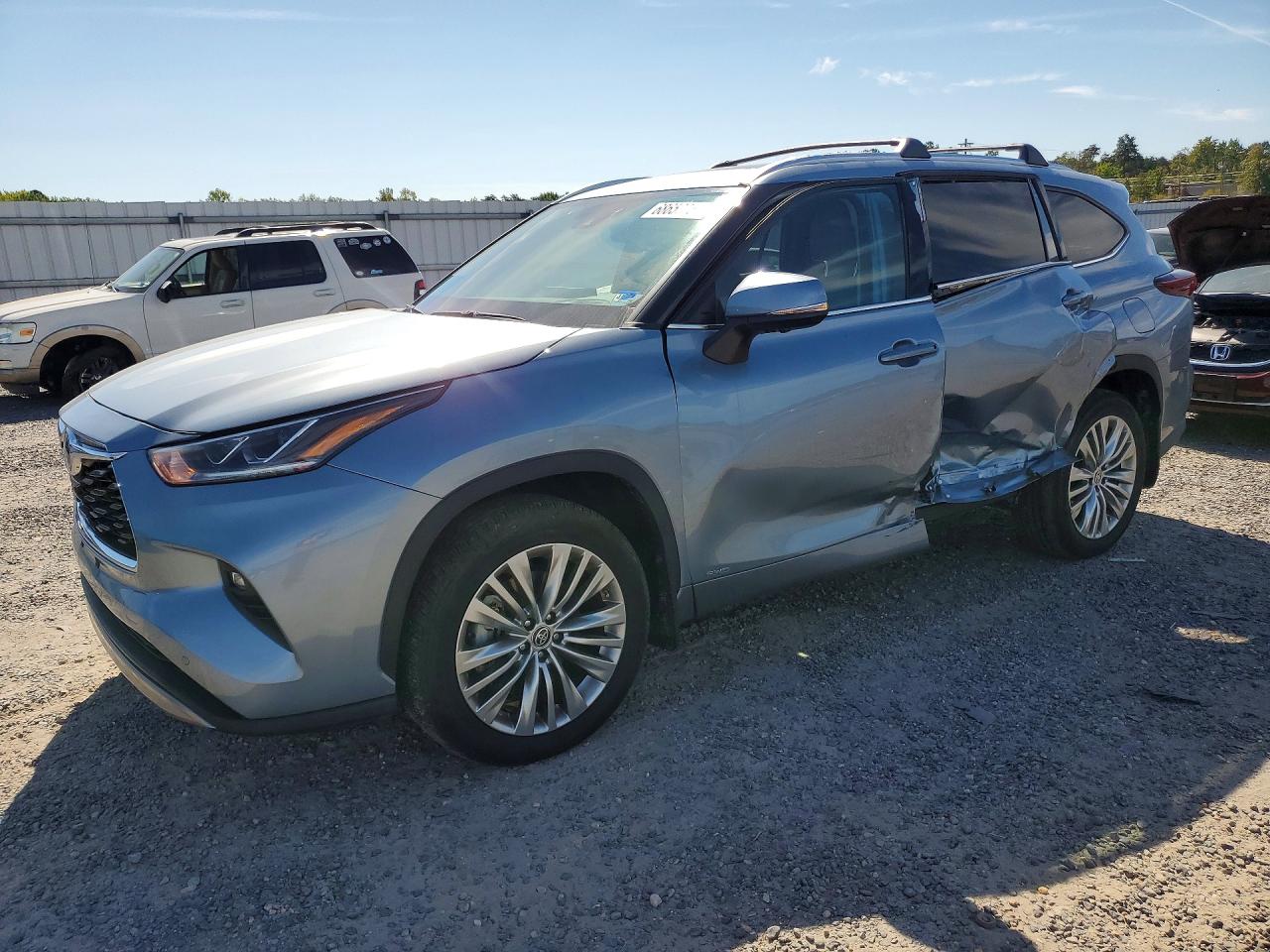 2024 TOYOTA HIGHLANDER PLATINUM | 5TDEBRCH9RS645245 | UPCARS