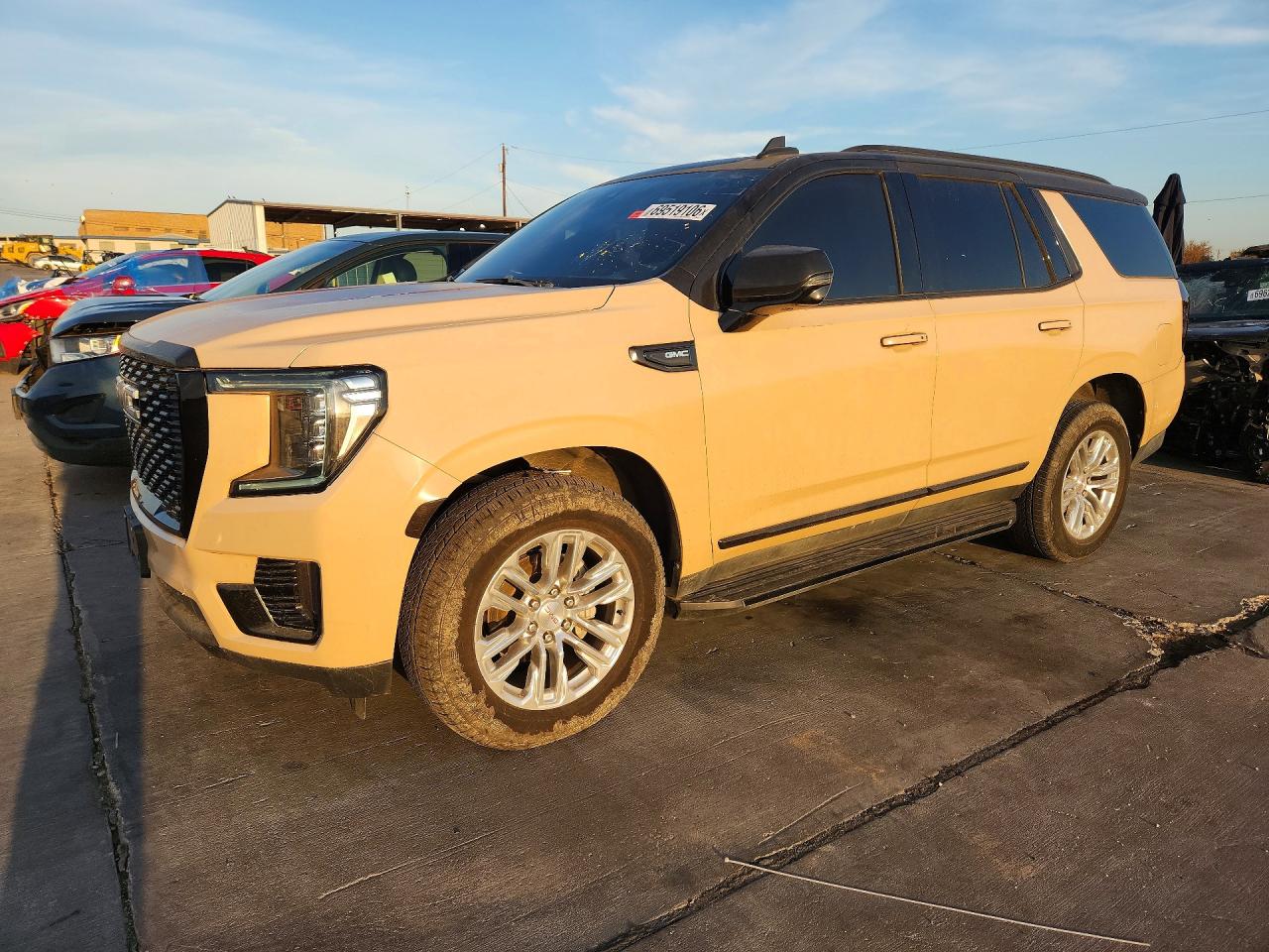 2022 GMC YUKON SLT | 1GKS1BKD9NR328140 | UPCARS