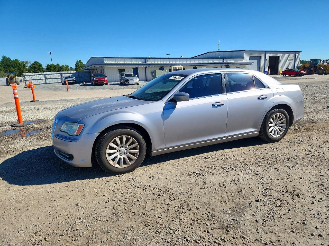 2013 CHRYSLER 300 | 2C3CCAAG1DH627074 | UPCARS