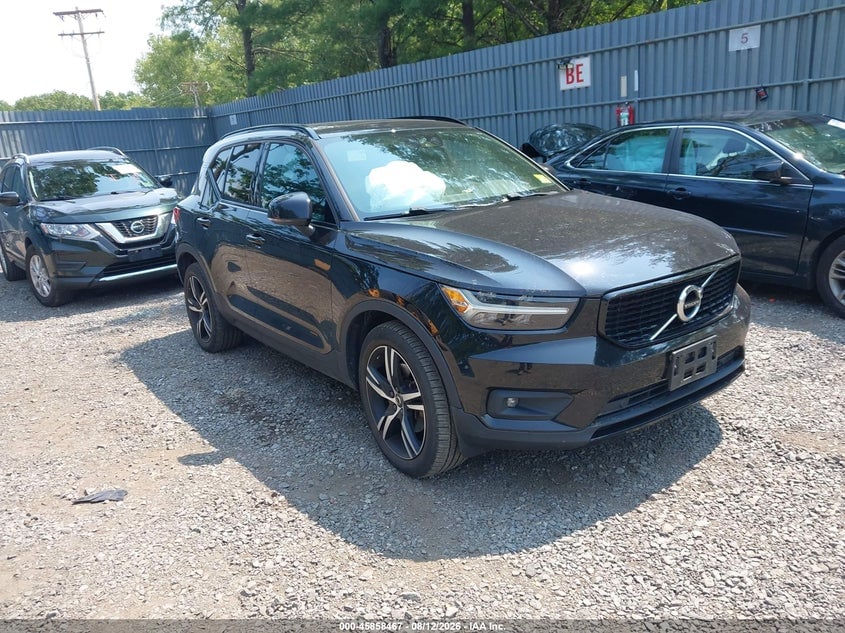 2020 VOLVO XC40 T5 R-DESIGN | YV4162UM4L2344366 | UPCARS