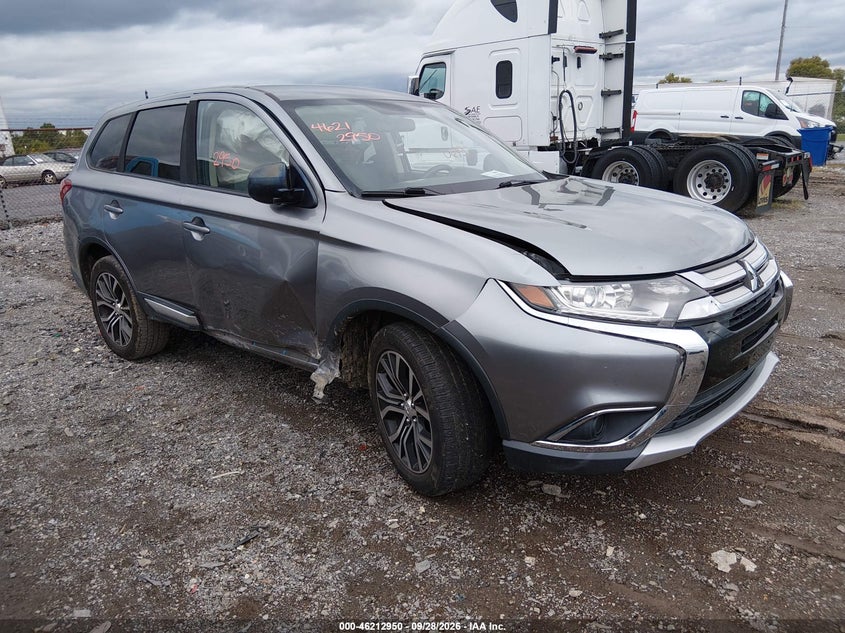 2018 MITSUBISHI OUTLANDER ES | JA4AZ2A39JZ007261 | UPCARS