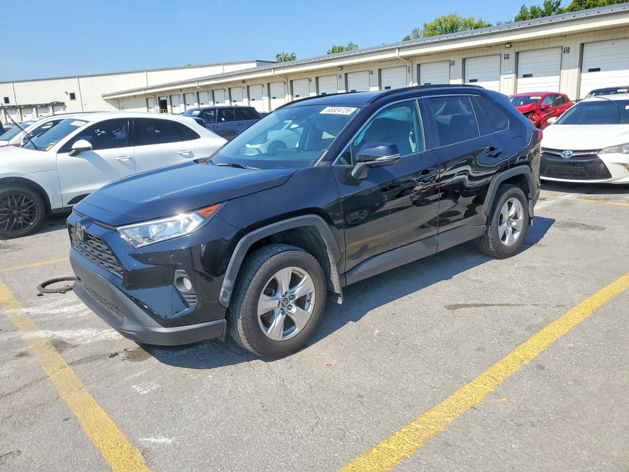2021 TOYOTA RAV4 XLE | 2T3W1RFVXMC111155 | UPCARS