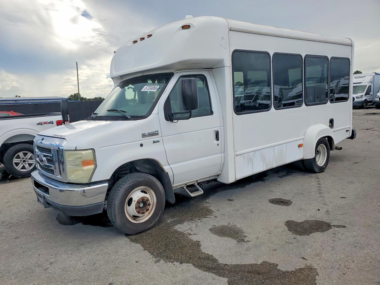 2016 FORD ECONOLIN E350 SUPER DUTY CUTAWAY VAN | 1FDEE3FL9GDC32170 | UPCARS