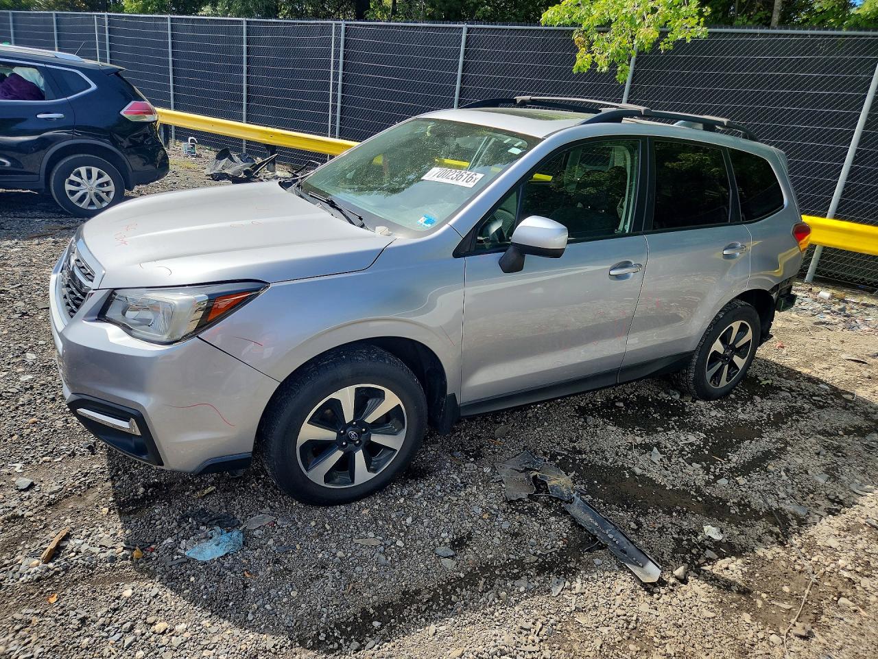 2018 SUBARU FORESTER 2.5I PREMIUM | JF2SJAEC1JH525619 | UPCARS