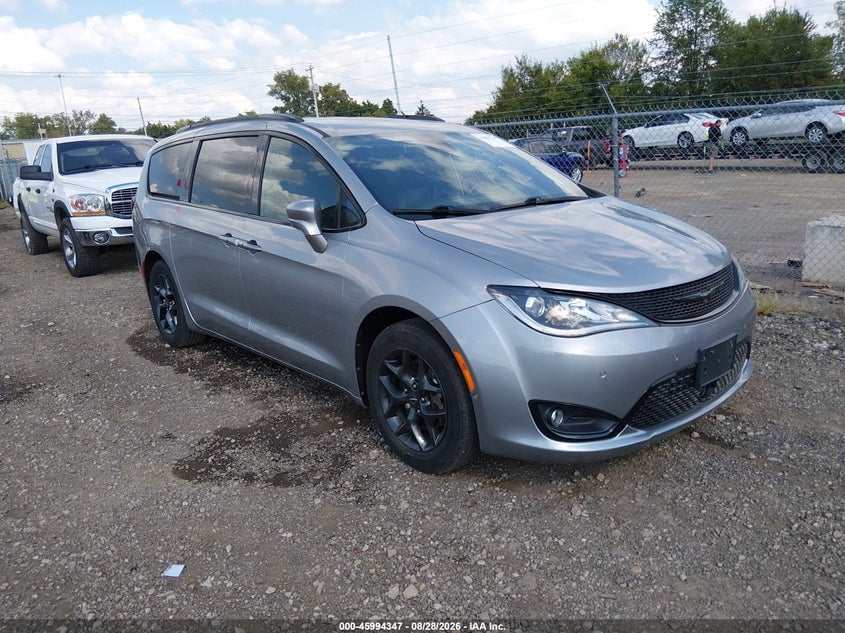 2019 CHRYSLER PACIFICA TOURING L PLUS | 2C4RC1EG8KR574882 | UPCARS