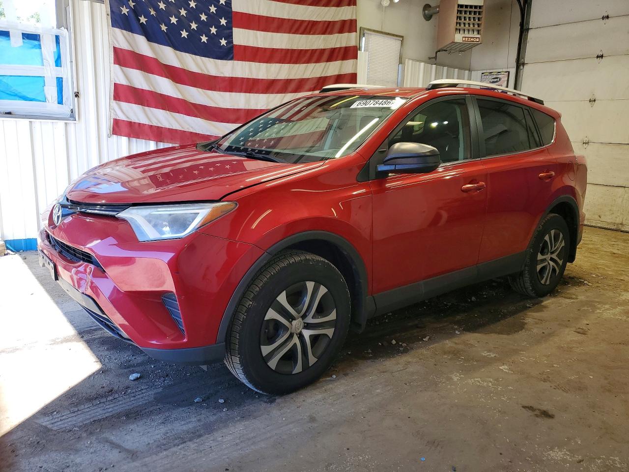 2016 TOYOTA RAV4 LE | JTMBFREV5GJ093229 | UPCARS