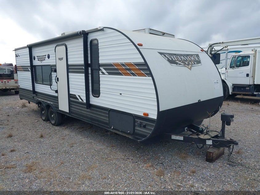 2020 FOREST RIVER WILDWOOD X-LITE | 4X4TWDB29L7366756 | UPCARS