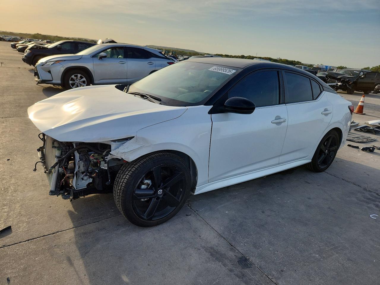2023 NISSAN SENTRA SR | 3N1AB8DV7PY238210 | UPCARS