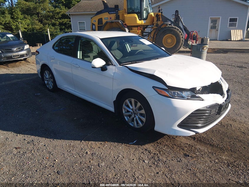 2020 TOYOTA CAMRY LE | 4T1C11AK6LU885362 | UPCARS