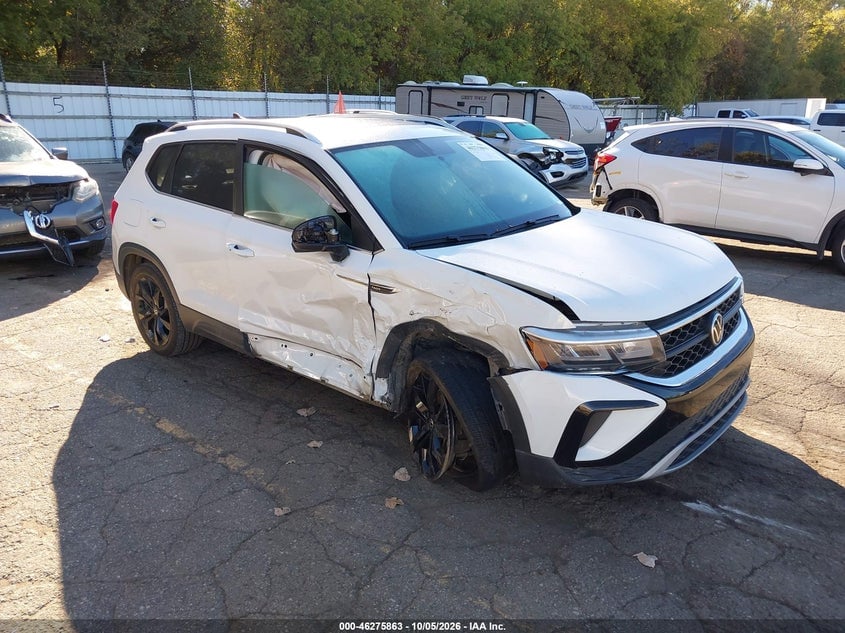 2022 VOLKSWAGEN TAOS 1.5T SE | 3VVLX7B24NM069053 | UPCARS